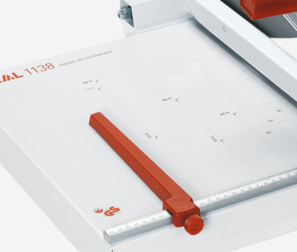 Butée arrière amovible de la  cisaille papier A4 IDEAL 1138