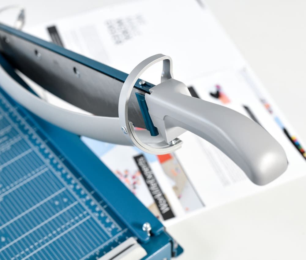 Poignée ergonomique de la cisaille papier A4 561 DAHLE