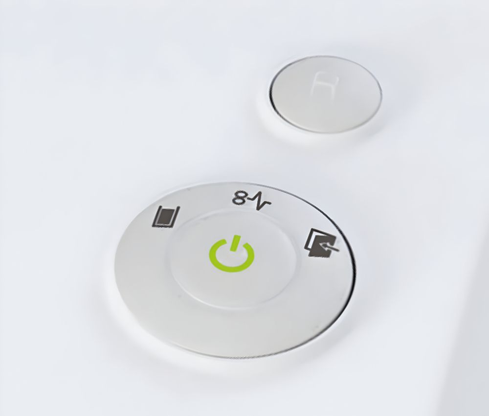 Bouton multifonctionnelle pour une utilisation intuitive du  destructeur de documents Securio B35 HSM 